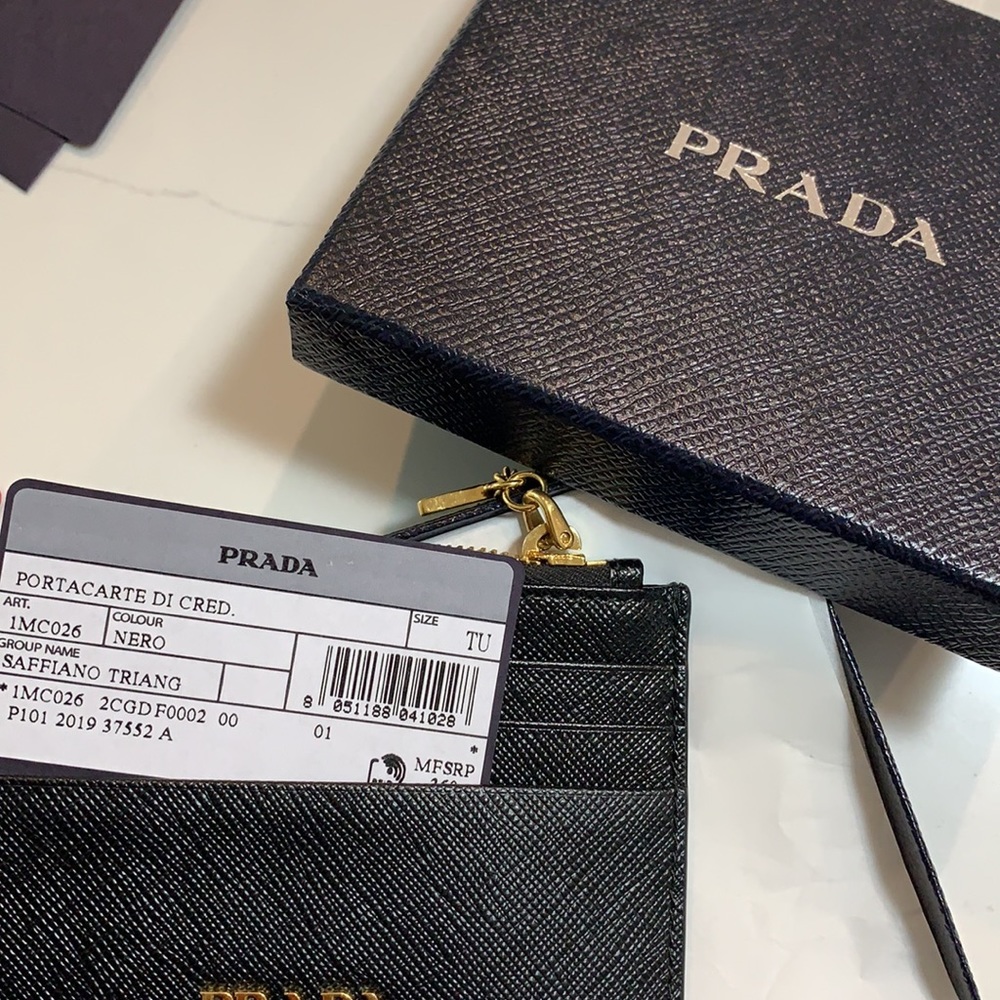 Prada wallet brand new perfect condition - Picture 4 of 4
